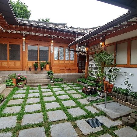 Sohyundang Guesthouse โซล ภายนอก รูปภาพ