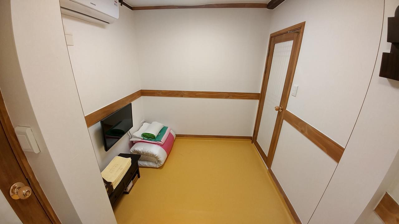 Sohyundang Guesthouse โซล ภายนอก รูปภาพ