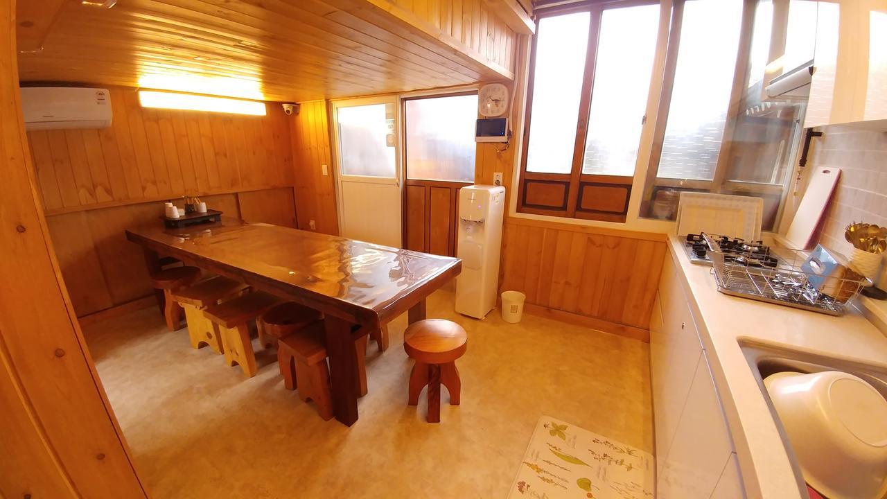 Sohyundang Guesthouse โซล ภายนอก รูปภาพ